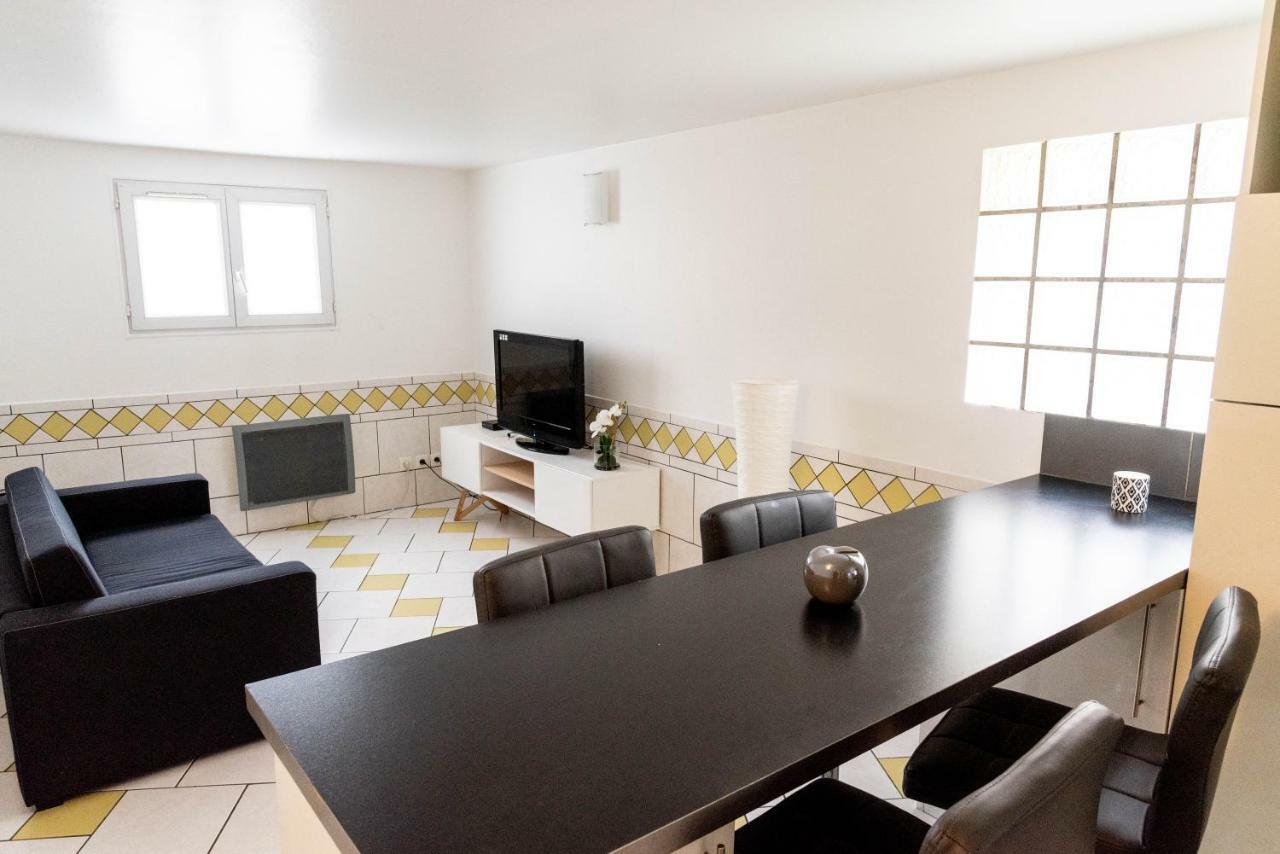 Clichy-sous-Bois Charmant 2 Pieces Moderne מראה חיצוני תמונה